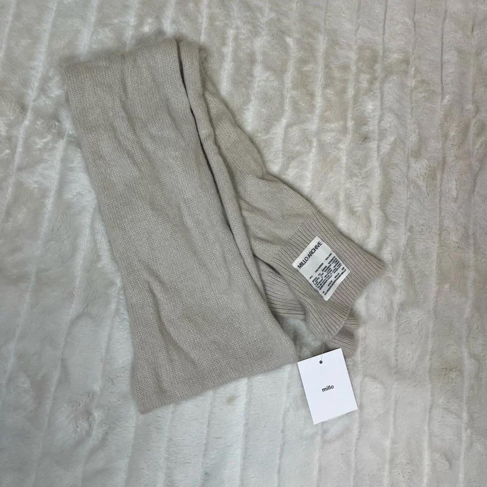 NWT Millo Archive Beige Angora Muffler Ribbed Casual Fall Winter Unisex Scarf
